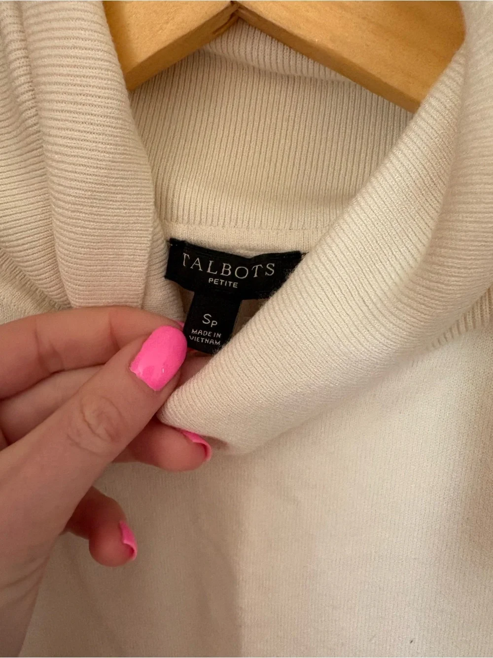 Talbots Cream Ribbed Turtleneck Sleeveless Top with black trim Sz SP - Picture 5 of 8
